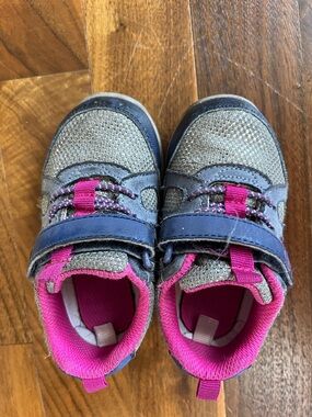 Stride Rite Kids Gray and Navy Sneakers with Pink Accents